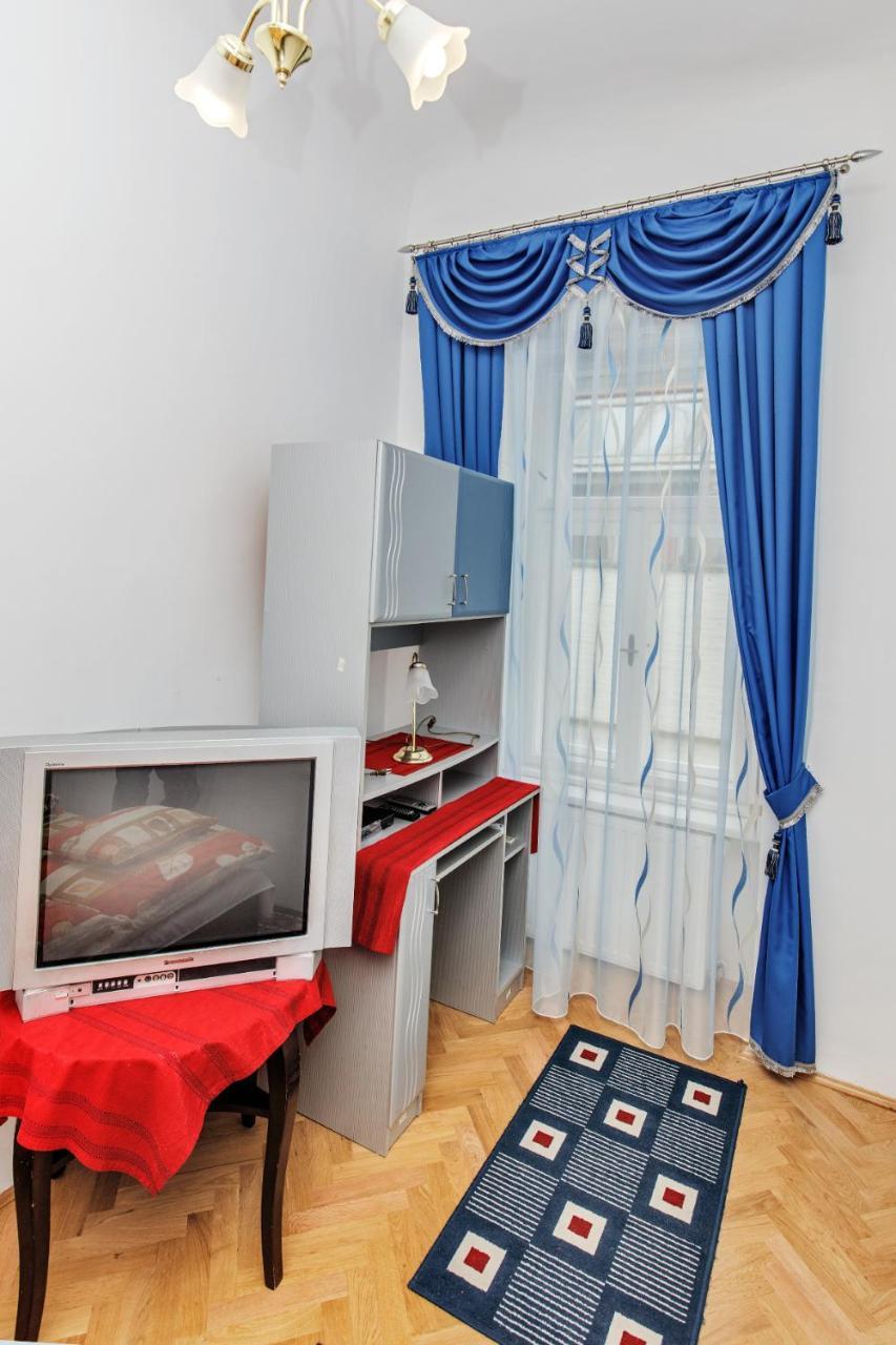 Arany Csillag Apartman เอ็กเกอร์ ภายนอก รูปภาพ